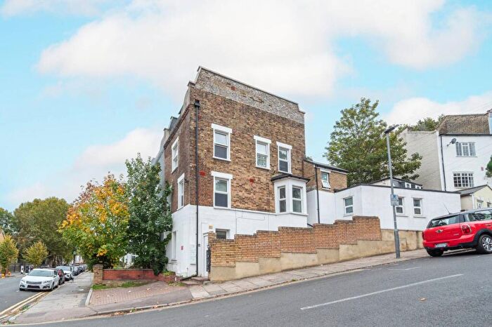 1 Bedroom Flat For Sale In Brookhill Road, Woolwich, London, SE18