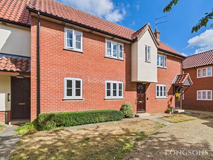 2 Bedroom Apartment To Rent In Hollywell Gardens, Swaffham, PE37