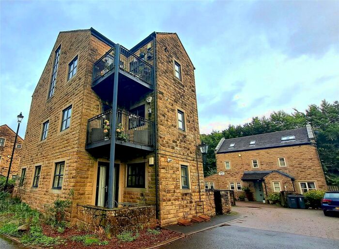 2 Bedroom Apartment To Rent In Station Approach, Delph New Road, Delph, Oldham, OL3