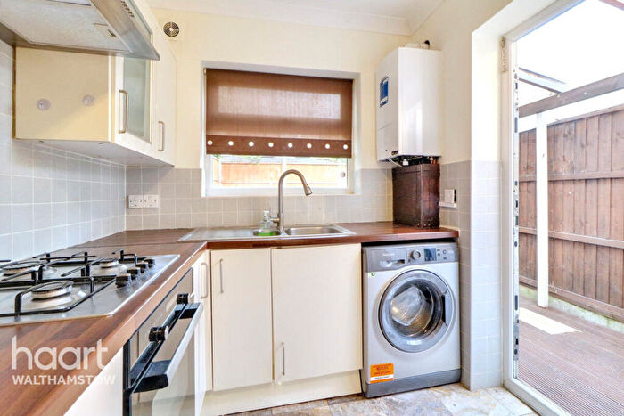 2 Bedroom Terraced House For Sale In Goldsmith Road, Walthamstow, E17