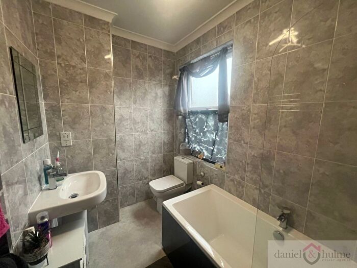 3 Bedroom End Of Terrace House For Sale In Buxton Road, Leek, Staffordshire, ST13