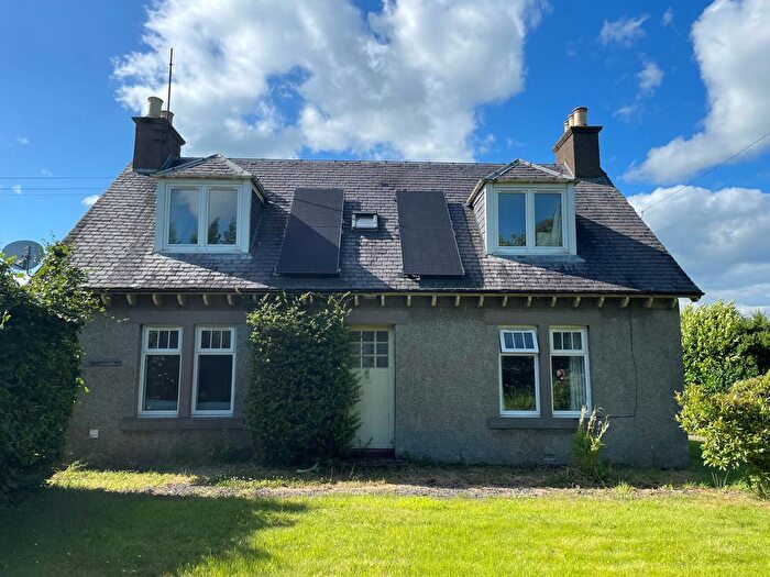 4 Bedroom Farmhouse To Rent In Burngrange, Lawton Farm, Coupar Angus, PH13