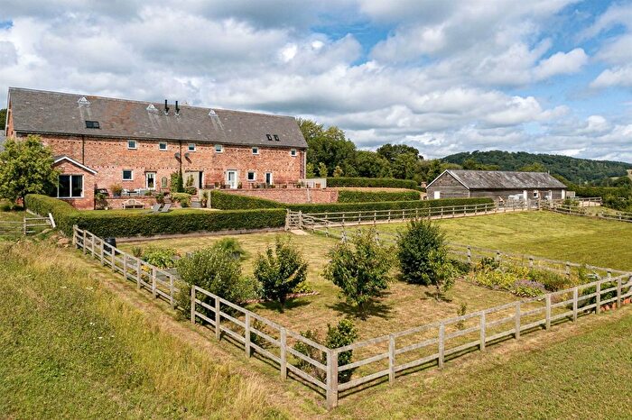 3 Bedroom Barn Conversion For Sale In Wrexham Road, Bulkeley, SY14