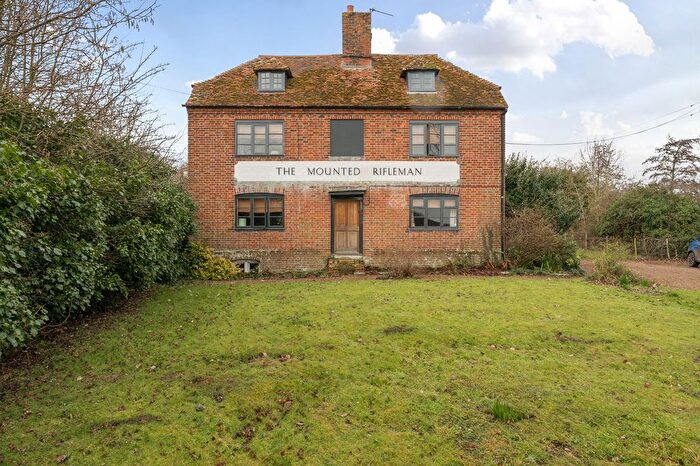 4 Bedroom Detached House For Sale In Luddenham, Faversham, ME13