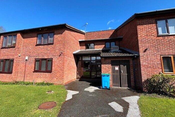 1 Bedroom Flat To Rent In Kendal Grove, Solihull, B92