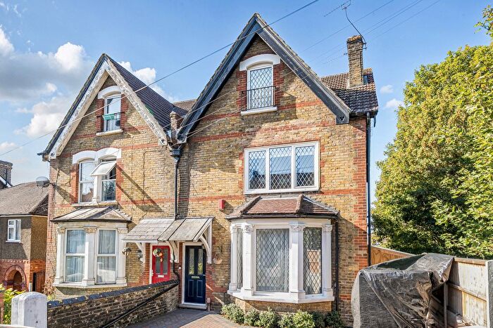 4 Bedroom Semi-detached House For Sale In Goddington Road, Rochester, Kent, ME2