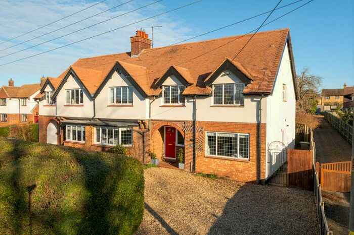 4 Bedroom Semi-Detached House For Sale In Mill Road, Sharnbrook, MK44