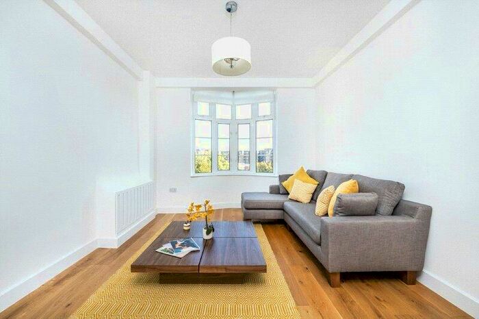 1 Bedroom Apartment To Rent In Grove End Gardens, Grove End Road, St Johns Wood, London, NW8