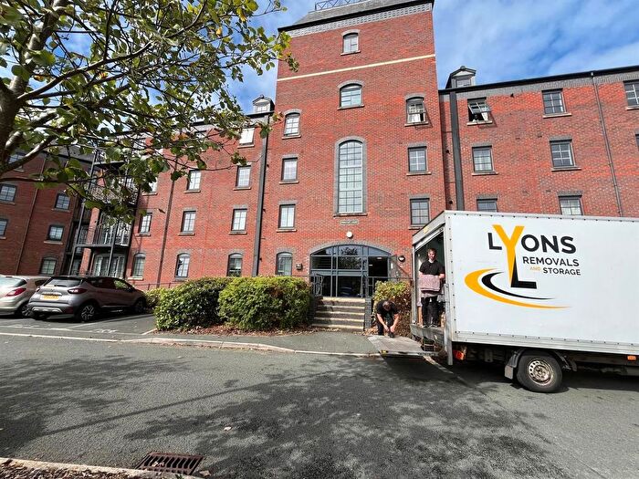 2 Bedroom Property To Rent In Elphins Drive, Warrington, WA4