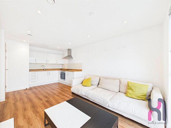 1 Bedroom Flat To Rent In The Gateway, Trafford Road, Salford, M5