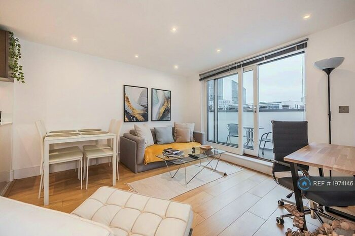 2 Bedroom Flat To Rent In Angel Wharf, London, N1