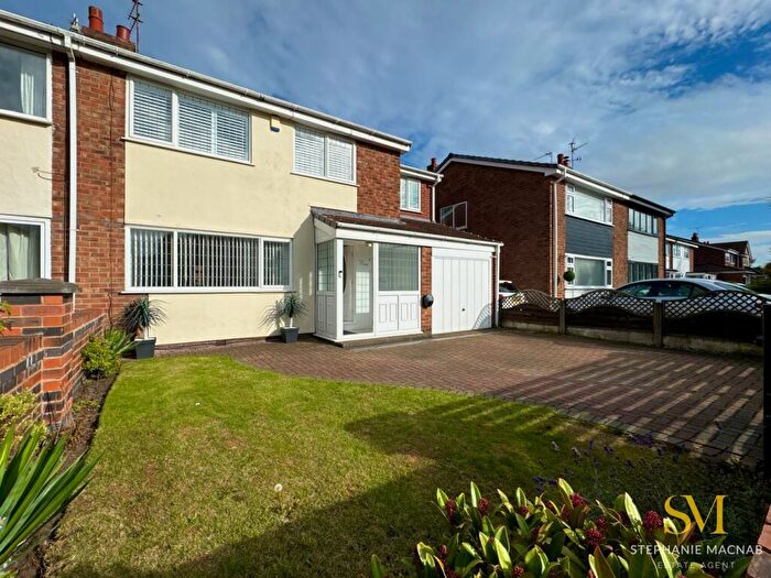 4 Bedroom Semi-Detached House For Sale In Norris Way, Formby, Liverpool, L37