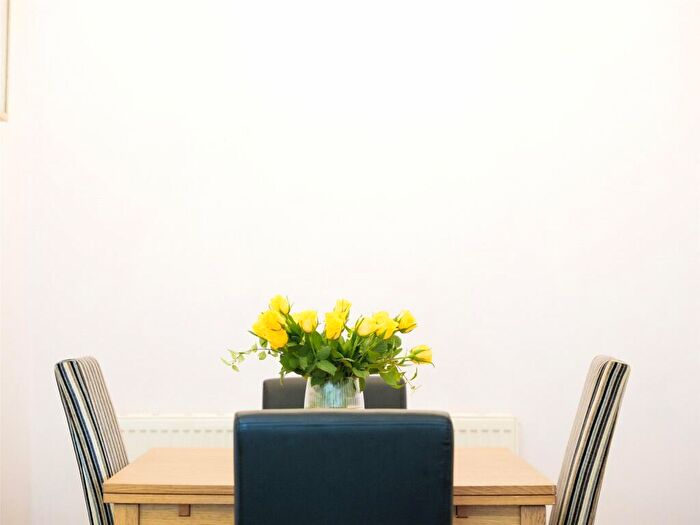1 Bedroom Apartment For Sale In Smithfield Street, Gorgie, Edinburgh, EH11