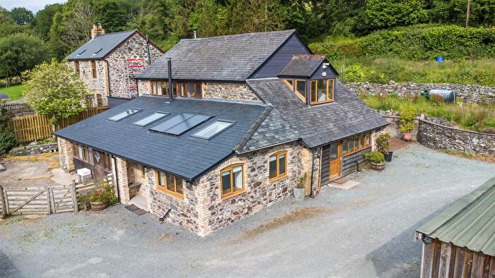 3 Bedroom Detached House For Sale In Pen Y Garnedd, Llanrhaeadr Ym Mochnant, Oswestry, SY10