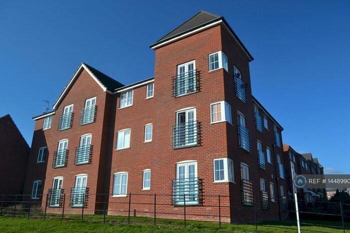 2 Bedroom Flat To Rent In Sherwood Walk, Middleton, Leeds, LS10