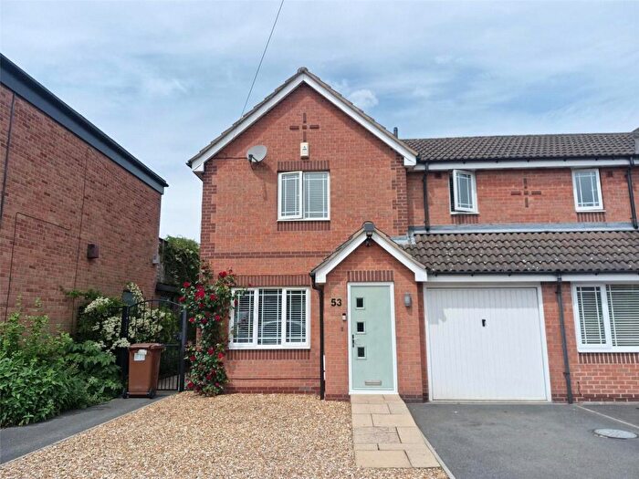 3 Bedroom Semi-Detached House For Sale In Terrace Road, Mansfield, Nottinghamshire, NG18