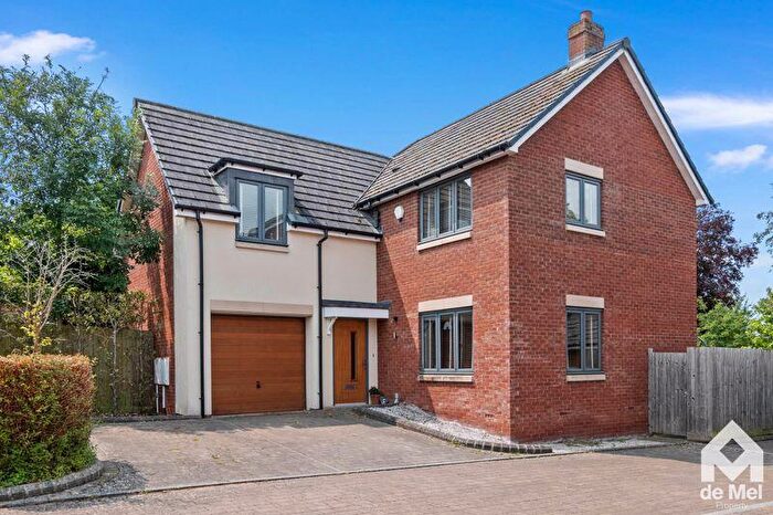 5 Bedroom Detached House For Sale In The Gables, Cheltenham, Gloucestershire, GL52