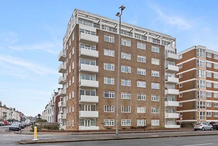 2 Bedroom Flat For Sale In St. Catherines Terrace, Hove, BN3
