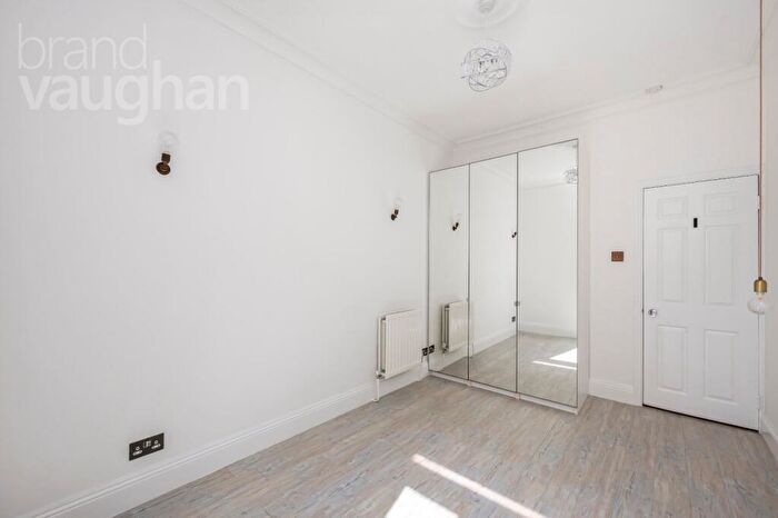 1 Bedroom Flat For Sale In Devonshire Place, Brighton, East Sussex, BN2