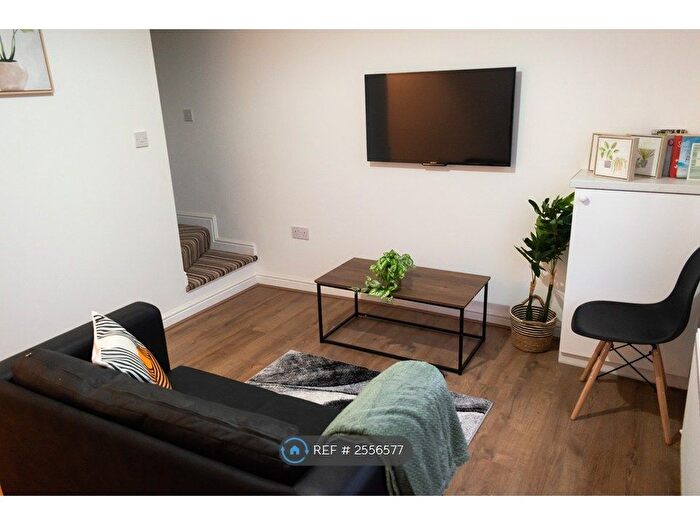 2 Bedroom Terraced House To Rent In Croydon Road, Nottingham, NG7