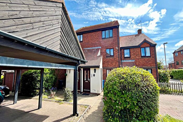 2 Bedroom Maisonette To Rent In Baiter Park, BH15