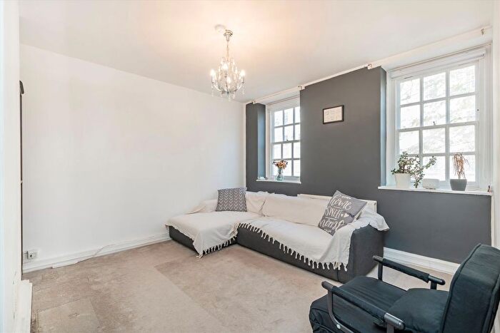 2 Bedroom Flat To Rent In Page Street, London, SW1P
