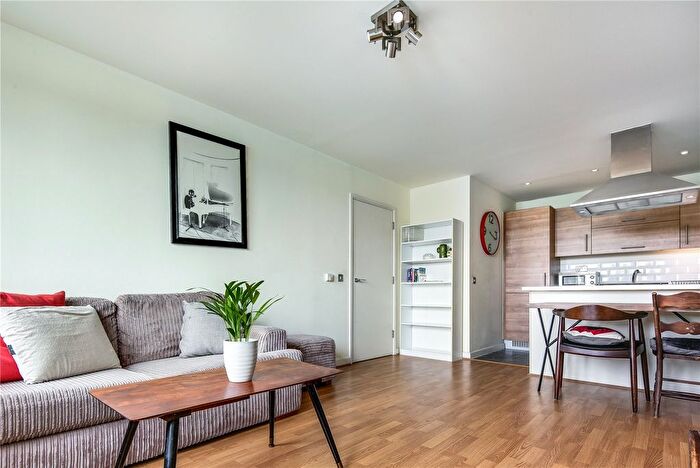 1 Bedroom Flat To Rent In Kinetica Apartments, Tyssen Street, London, E8