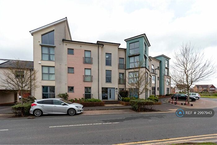2 Bedroom Penthouse To Rent In Long Down Avenue, Bristol, BS16