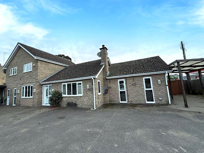 4 Bedroom Detached House To Rent In Field Road, Mildenhall, Bury St. Edmunds, IP28