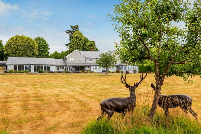 5 Bedroom Detached House For Sale In Tunbridge Lane, Bramshott, Liphook, GU30