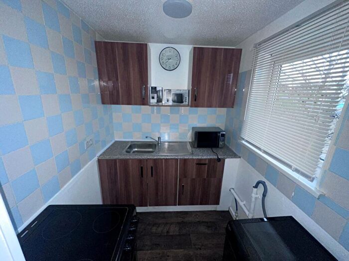 Apartment To Rent In Bronwydd, Birchgrove, Swansea, SA7