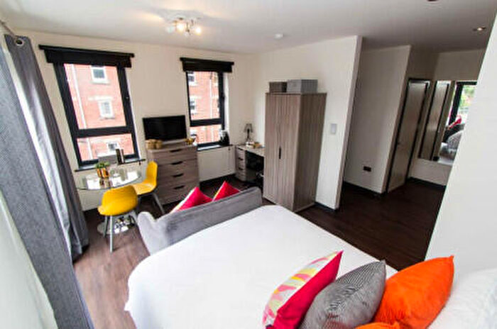 1 Bedroom Flat To Rent In Cardigan Lane, Leeds, LS4