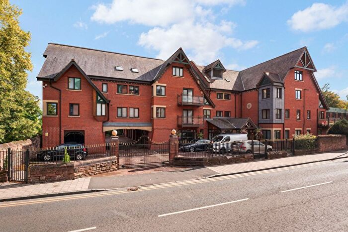 2 Bedroom Flat For Sale In Knightsbridge Court, Chester, CH1
