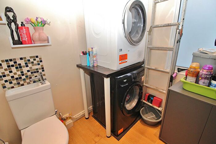 3 Bedroom Semi-Detached House For Sale In Whitsbury Road, Havant, PO9