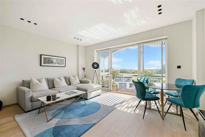 2 Bedroom Flat To Rent In Kew Bridge Road, Brentford, TW8