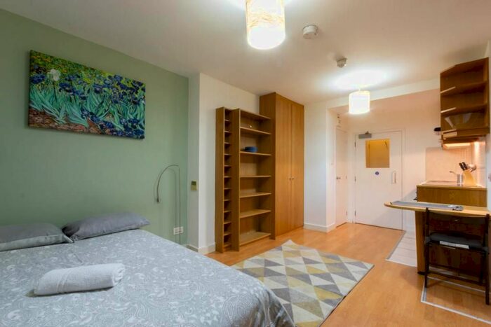 Studio To Rent In Gloucester Street, Pimlico, London, SW1V