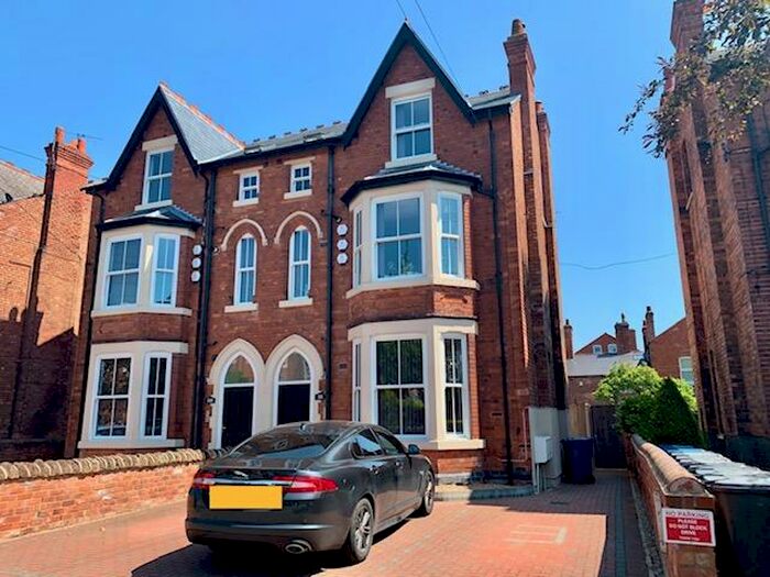 1 Bedroom Apartment To Rent In Musters Road, West Bridgford, NG2