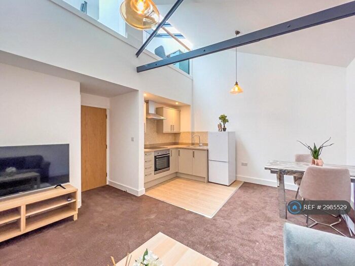 1 Bedroom Flat To Rent In Legrams Mill Residence, Bradford, BD7