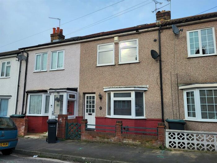 3 Bedroom Terraced House To Rent In Seymour Road, Gravesend, DA11