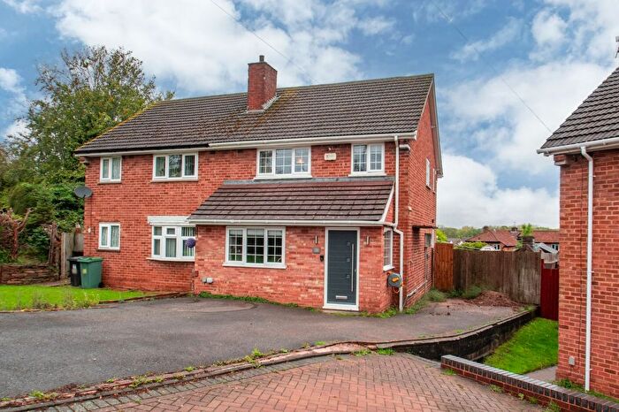 3 Bedroom Semi-Detached House For Sale In Greenlands Avenue, Redditch, Worcestershire, B98