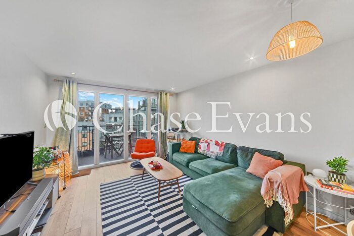 2 Bedroom Flat For Sale In Seren Park Gardens, Restell Close, Greenwich, London, SE3