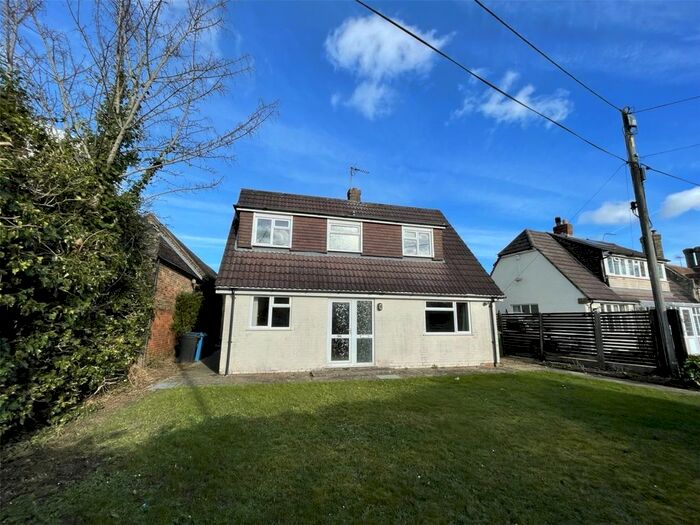 2 Bedroom Detached House To Rent In Oakley Lane, Wimborne, Dorset, BH21