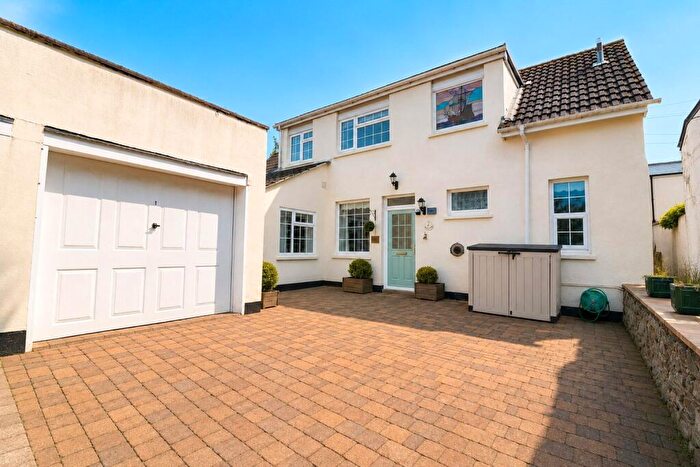3 Bedroom Detached House For Sale In Trafalgar Gardens, Barnstaple, Devon, EX32