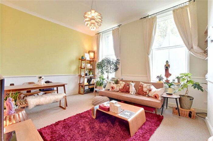 1 Bedroom Apartment For Sale In Shooters Hill Road, Shooters Hill, London, SE18