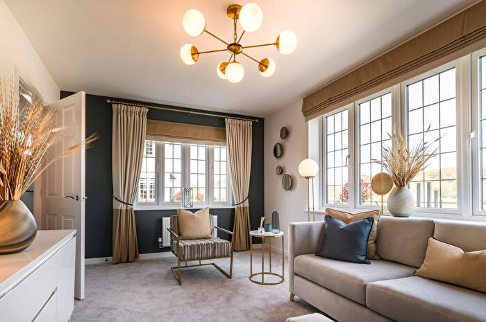 3 Bedroom Semi-Detached House For Sale In Wheatsheaf Road, Wimborne Minster, BH21
