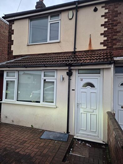 3 Bedroom Terraced House To Rent In Barkby Road, Leicester, LE4