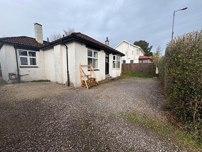 3 Bedroom Detached Bungalow To Rent In Gilmour Street, Eaglesham, G76