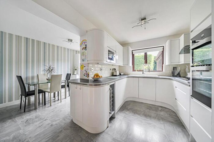 4 Bedroom Detached House For Sale In Moss Fold, Astley, Tyldesley, M29