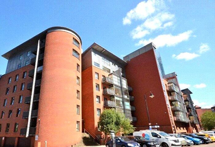 1 Bedroom Apartment To Rent In Deansgate Quay, Deansgate, Manchester City Centre, M3