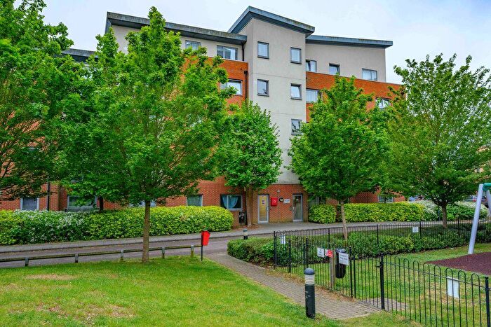 2 Bedroom Flat For Sale In Davy House, Charrington Place, St Albans, AL1